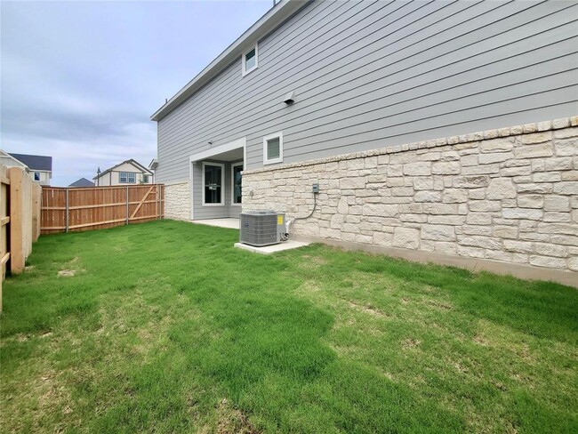 Building Photo - 2523 Rose Archer Ln