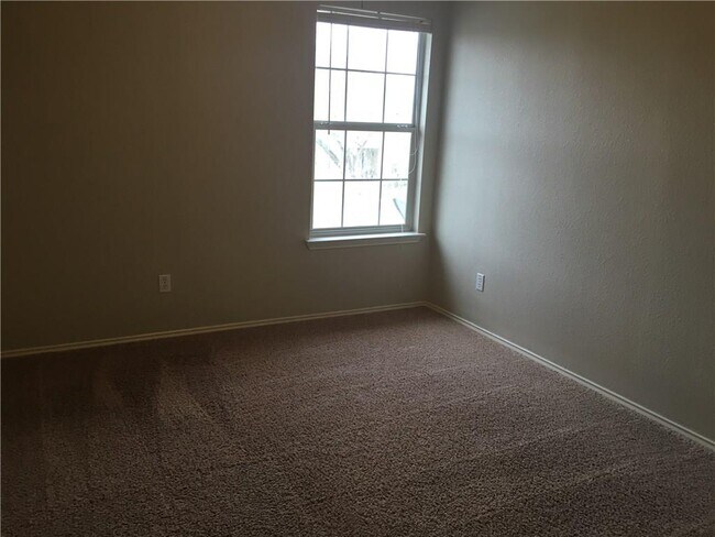 Building Photo - 2811 Turtle River Dr