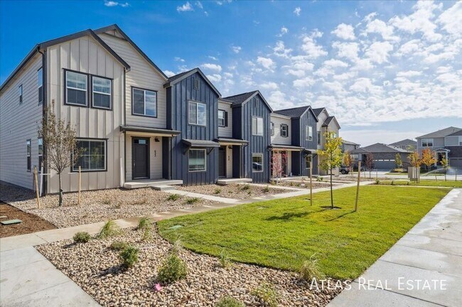 Building Photo - 629 Leland Aly