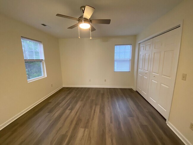 Building Photo - 5140 Greenville Loop Rd