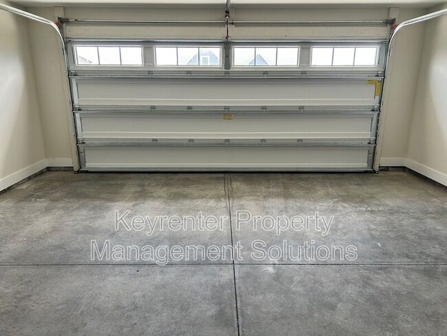 Building Photo - 185 Lindburgh Dr