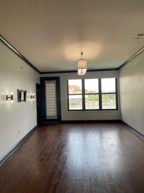 Building Photo - 445 W Blount Ave