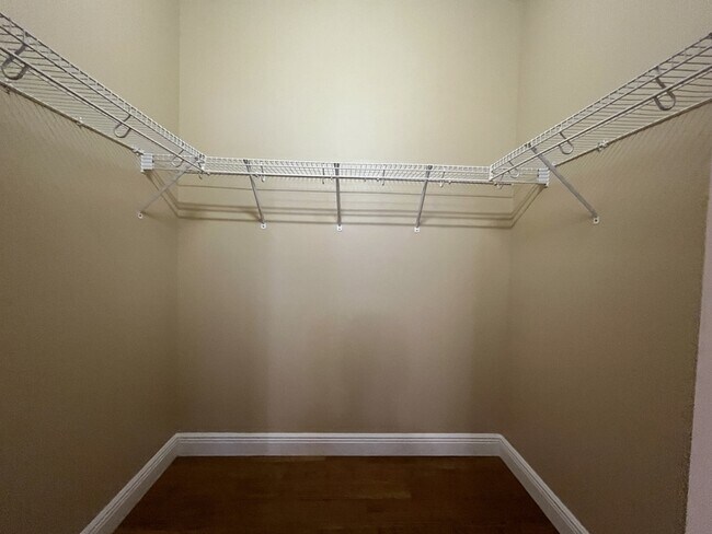 Building Photo - 2825 Whistlewood Dr