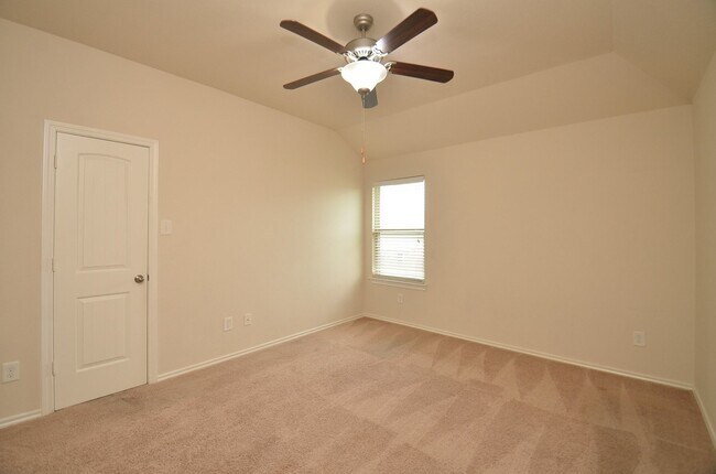 Building Photo - 3119 Balch Springs Ln