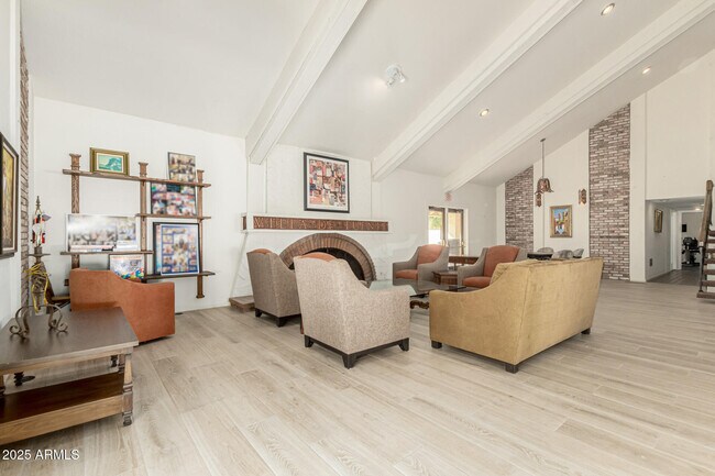 Building Photo - 5531 N 71st Pl