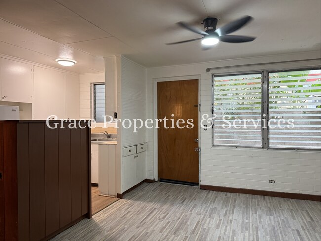 Building Photo - 0022ANG