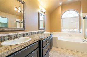Building Photo - 2623 Cheverny Dr