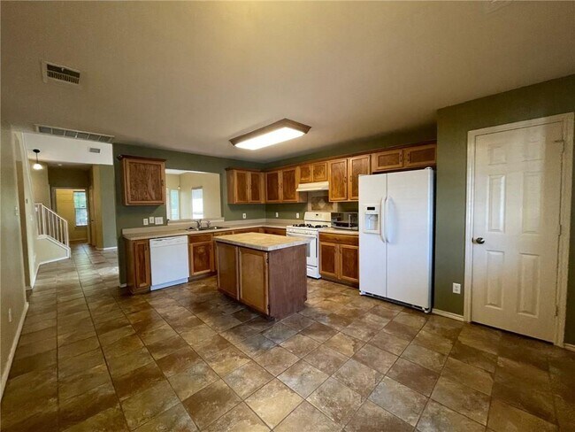 Building Photo - 5206 Hartson