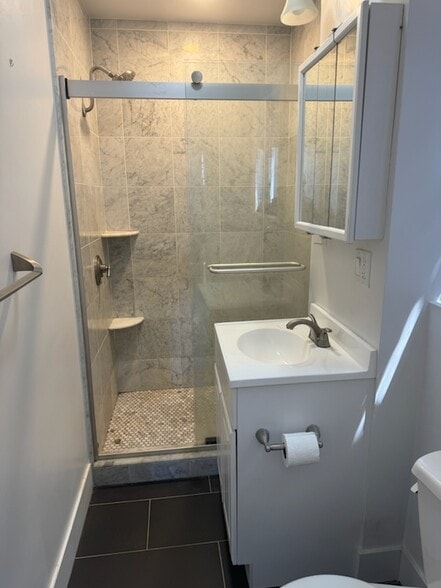 Building Photo - 46 Joy St