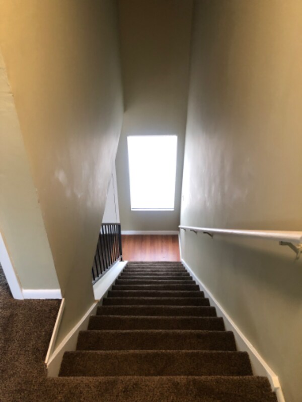 Building Photo - 2935 Embassy Ct