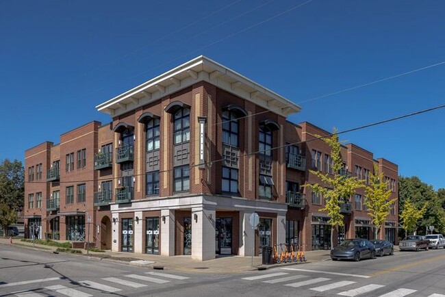 Primary Photo - East Nashville 2 bed/2 bath condo