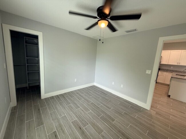Building Photo - 3451 Bal Harbor Blvd