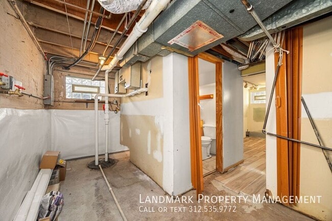 Building Photo - 6155 W School St