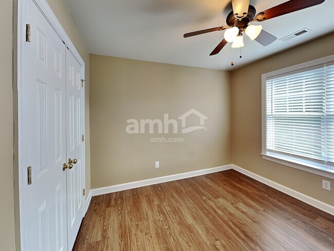 Building Photo - 2713 Twin Ash Ct