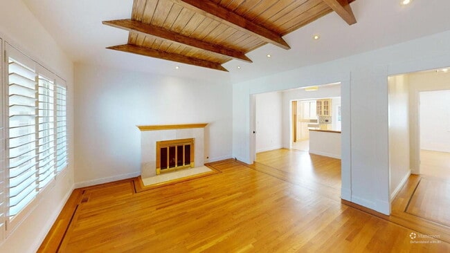 Building Photo - Modern Comfort Meets Everyday Convenience ...