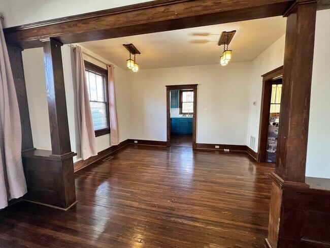Building Photo - 2428 Jefferson Ave
