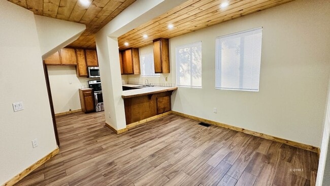 Building Photo - 54315 Pine Crest Ave