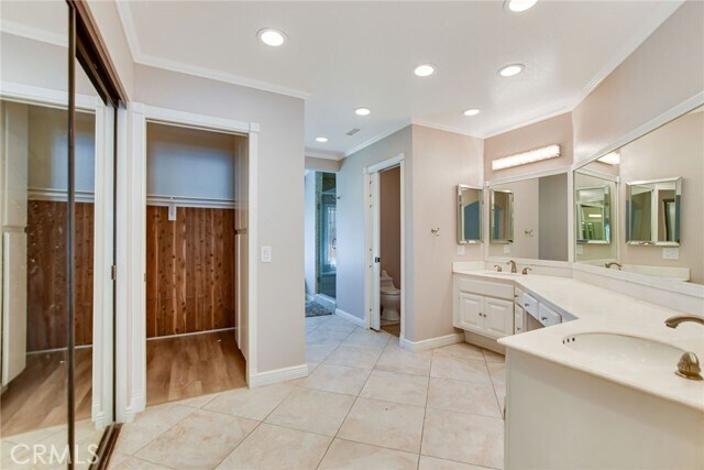 Building Photo - 2123 Golden Hills Rd