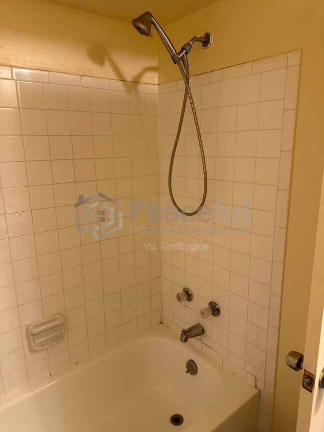 Building Photo - 4693 S Arlington Park Dr