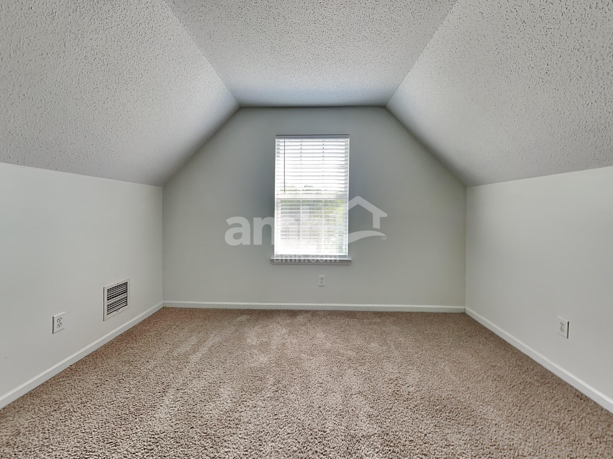 Building Photo - 204 Appleton Ln