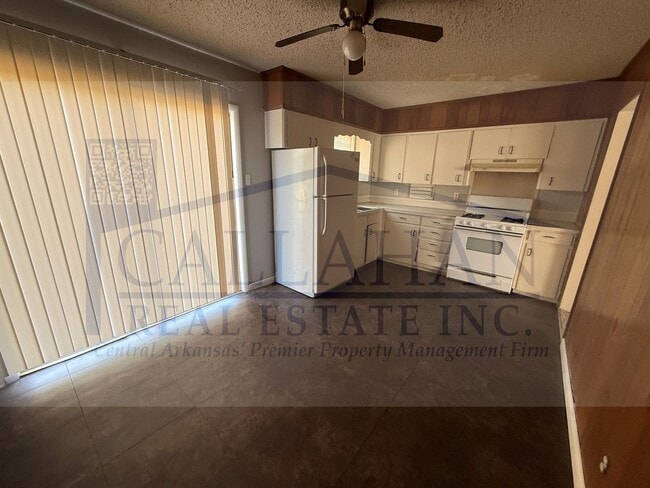 Building Photo - NLR 3 Bedroom Home