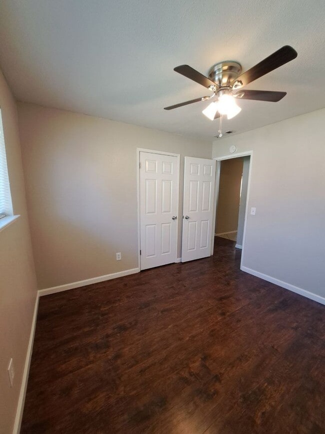 Building Photo - Stunning 4-Bedroom Kerman Home with Swimming Pool Available Soon!