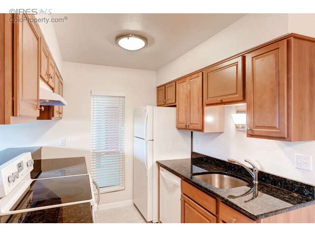 Kitchen 1 - 695 Manhattan Drive
