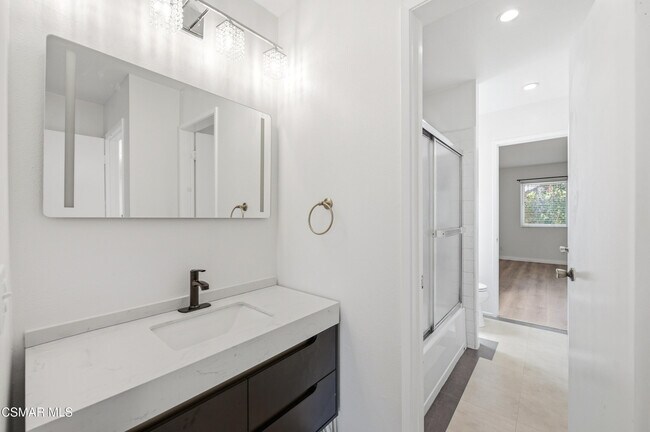 Building Photo - 681 Triunfo Canyon Rd
