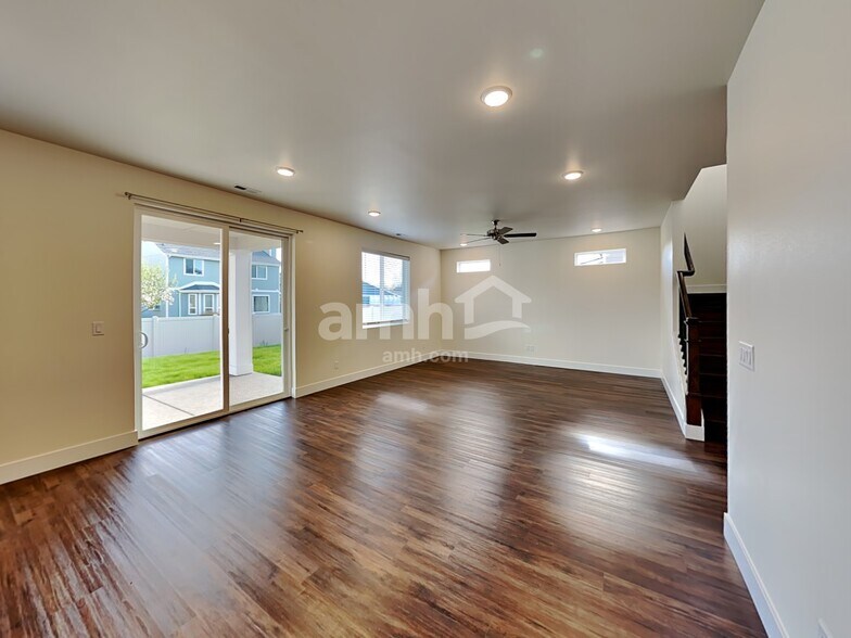 Building Photo - 342 Smith Dr