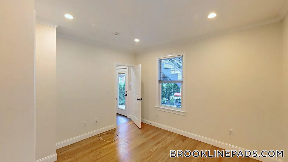 Building Photo - 119 Westbourne Terrace