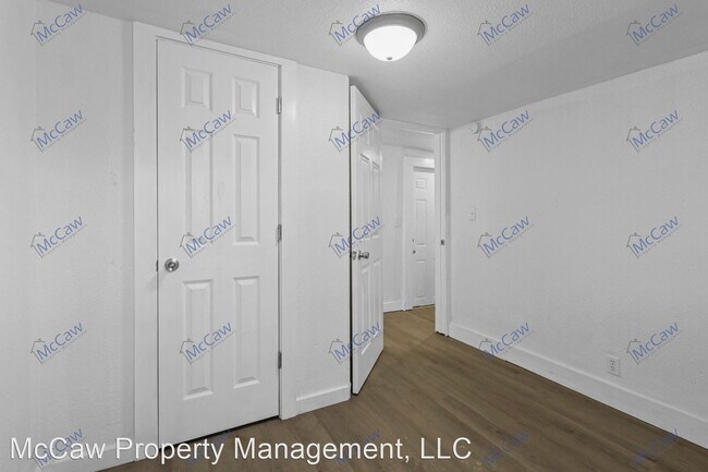 Building Photo - 2 br, 1 bath House - 10 Frank Cir.