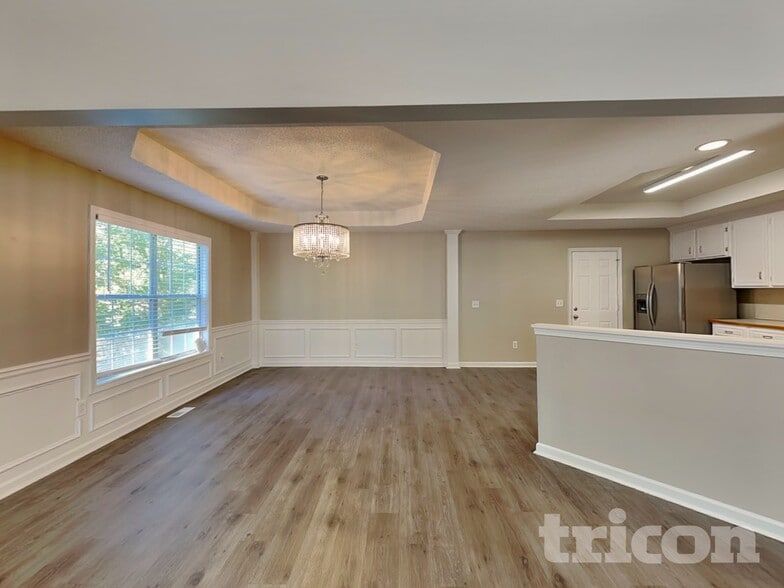 Building Photo - 1720 Ben King Rd