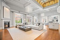 Building Photo - 313 1st St