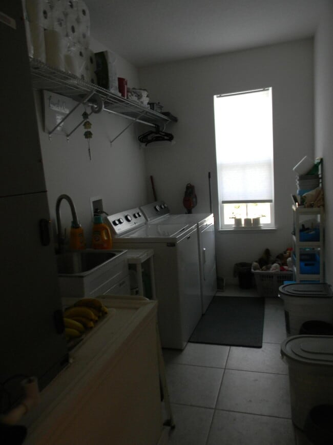 Building Photo - 1588 Ranger Rd SE