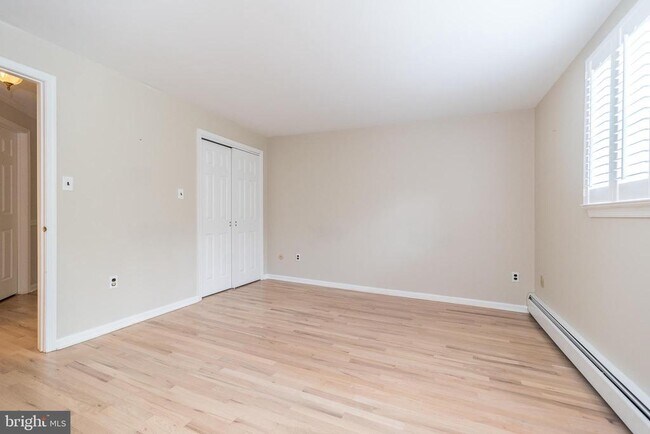 Building Photo - 38 Chestnut Valley Dr