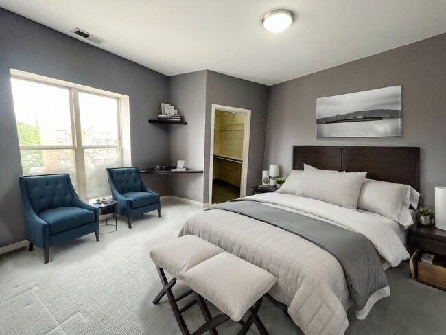 Building Photo - 1075 W Roosevelt Rd