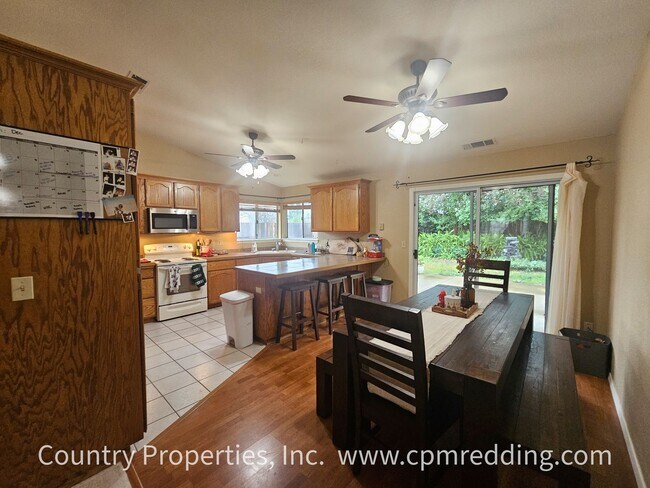 Building Photo - Spacious 4-Bedroom Home in Mary Lake Neighborhood Available January 15th!