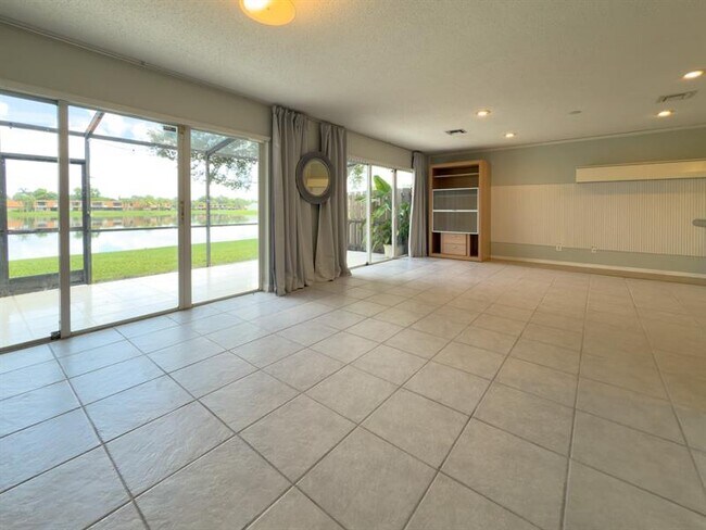 Building Photo - 1705 SW 110th Terrace