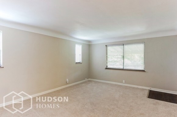 Building Photo - AVAILABLE NOW! - 4509 Barbara Place Unit 2...