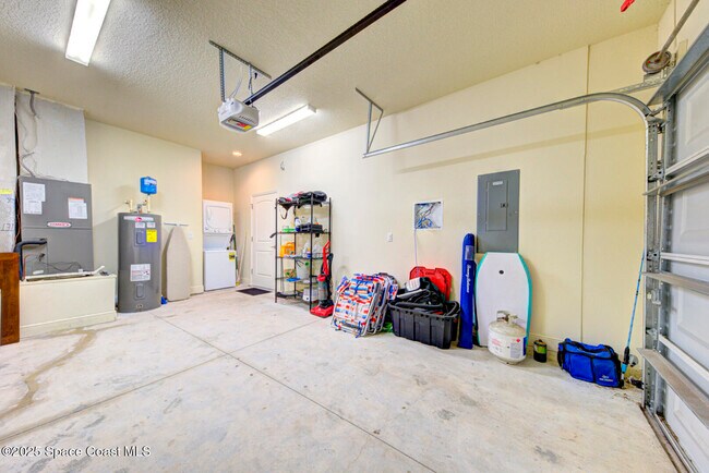 Building Photo - 104 Parrotfish Ln