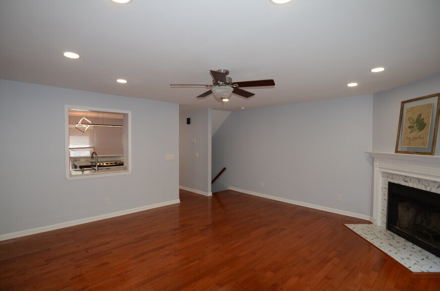 Building Photo - 2119 Fulton Ave