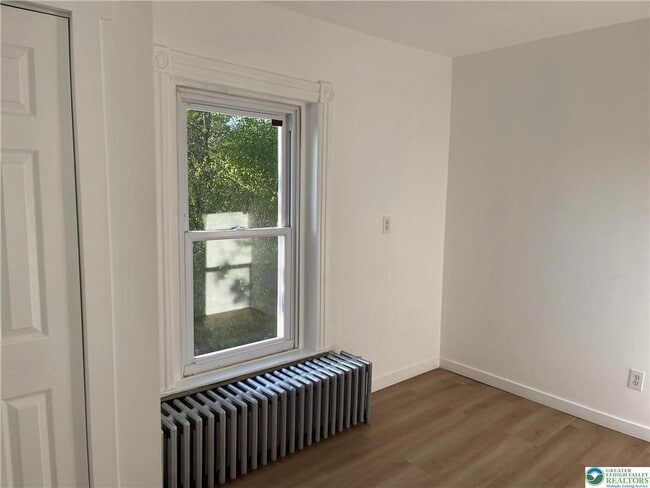Building Photo - 1342 3rd St