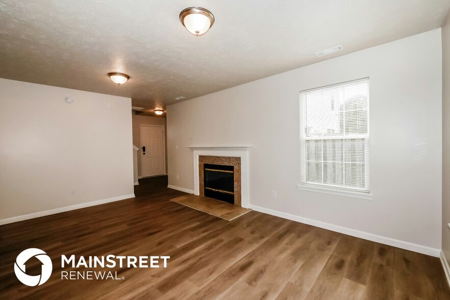 Building Photo - 6368 Titania Dr