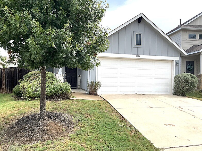 Primary Photo - 8006 Cottage Rose Dr
