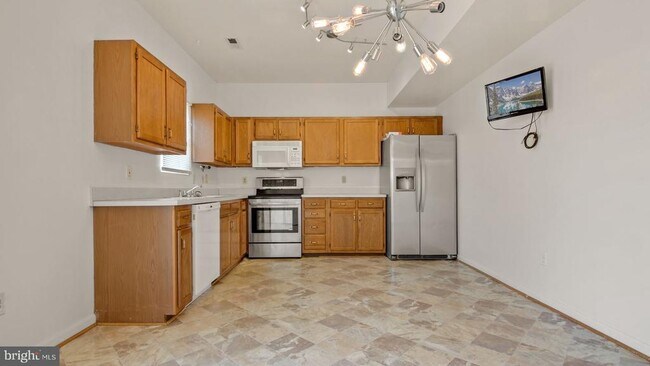 Building Photo - 11011 Coreys Way