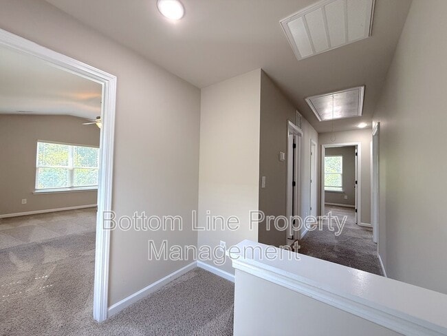 Building Photo - 9016 Stoney Waters Ct