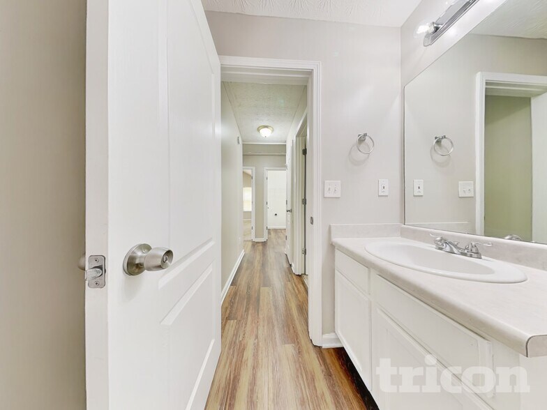 Building Photo - 80 Tinsley Cir