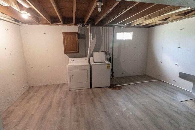 Building Photo - 1219 Player Pl