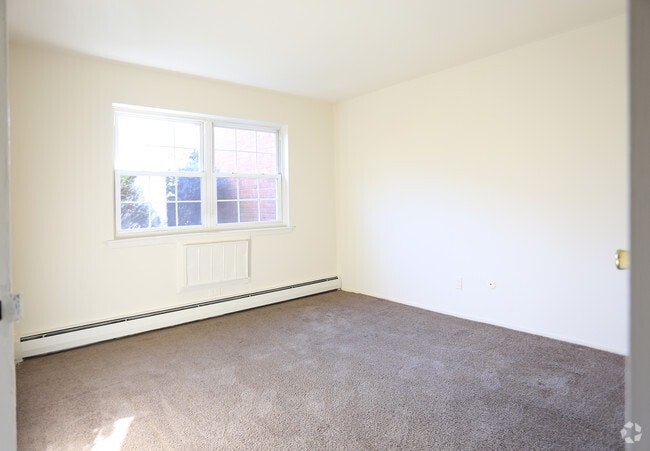 BEDROOM 2BR - Knox Village