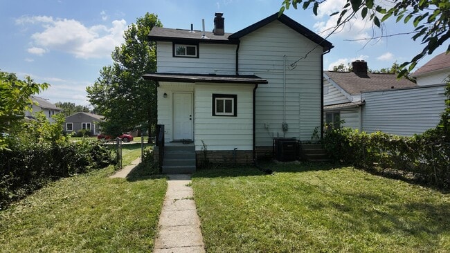 Building Photo - 1466 Manchester Ave